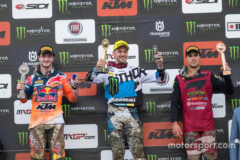 Podium: ganador, Clément Desalle, Monster Energy Kawasaki Racing, segundo, Jeffrey Herlings, KTM Factory Racing, tercero, Gautier Paulin, Rockstar Husqvarna