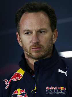 Christian Horner, Red Bull Racing Director del equipo en conferencia de prensa de la FIA