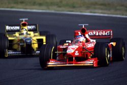 Jacques Villeneuve, Williams leads Damon Hill, Jordan