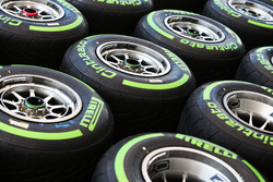 Des pneus Pirelli