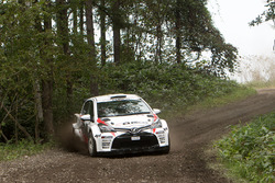 Yuya Sumiyama, Takahiro Yasui, Toyota Vitz, Cusco Racing