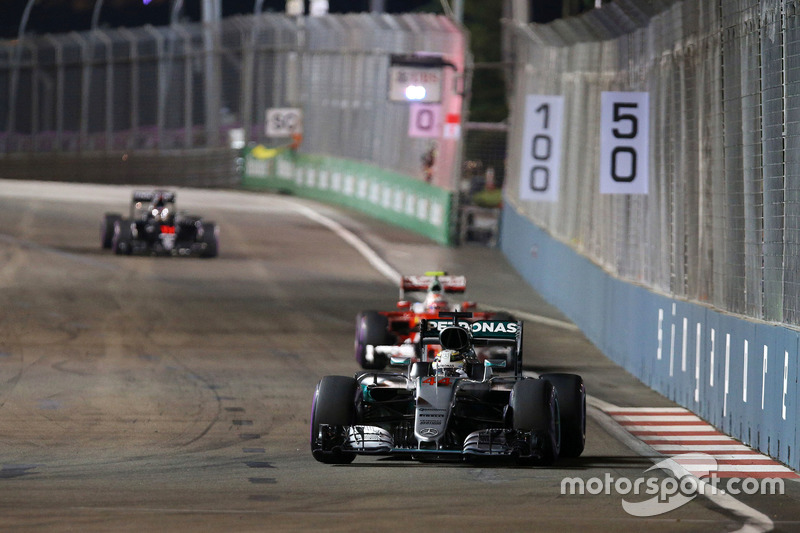 Lewis Hamilton, Mercedes AMG F1 W07 Hybrid