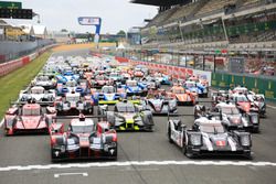 Das traditionelle Gruppenfoto der Autos in Le Mans