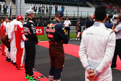 Pascal Wehrlein, Manor Racing as the grid observes the national anthem