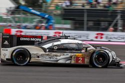 #2 Porsche Team Porsche 919 Hybrid: Romain Dumas, Neel Jani, Marc Lieb