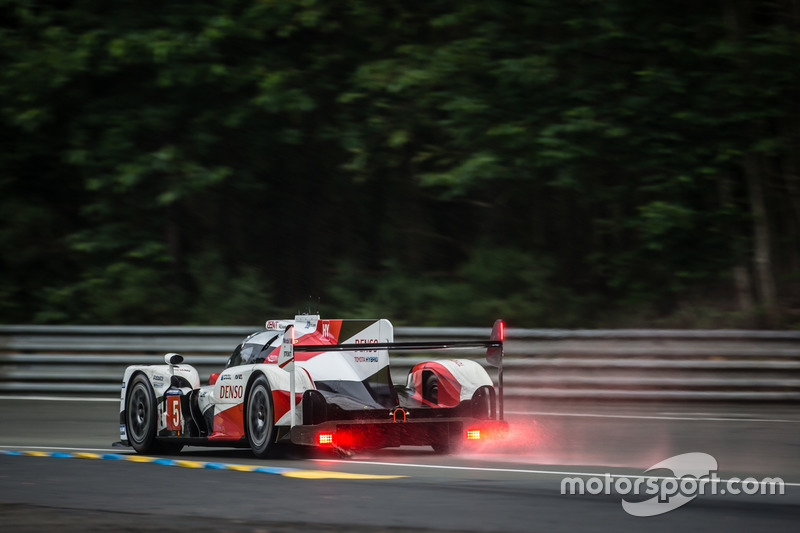 #5 Toyota Racing Toyota TS050 Hybrid: Anthony Davidson, Sébastien Buemi, Kazuki Nakajima