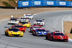 Start: #68 Scuderia Corsa Ferrari 488 GTE: Alessandro Pier Guidi, Daniel Serra leads