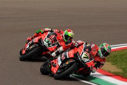 Chaz Davies, Aruba.it Racing - Ducati Team e Davide Giugliano, Aruba.it Racing - Ducati Team