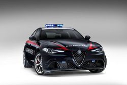 Alfo Romeo Giulia Quadrifoglio Carabinieri