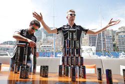 Sergio Pérez, Sahara Force India F1 y Nico Hulkenberg, Sahara Force India F1 een el yate de Hype Ene