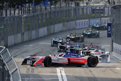 Felix Rosenqvist, Mahindra Racing, part en tête-à-queue au départ