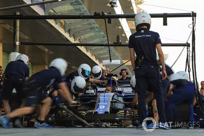 Sauber pit stop antrenmanı