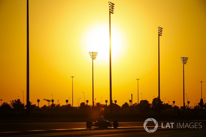 Romain Grosjean, Haas F1 Team VF-17