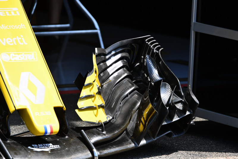 Переднее крыло Renault RS18