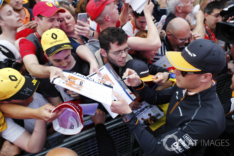 Rajongós csütörtök Barcelonában - F1 2018