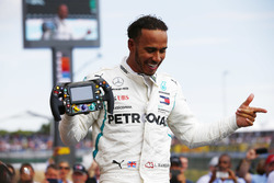 Lewis Hamilton, Mercedes AMG F1 W09, celebrates after winning the race