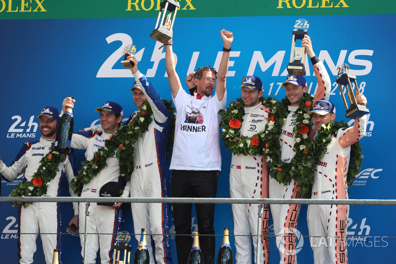 Podio LMGTE Pro: i vincitori Michael Christensen, Kevin Estre, Laurens Vanthoor, Porsche GT Team