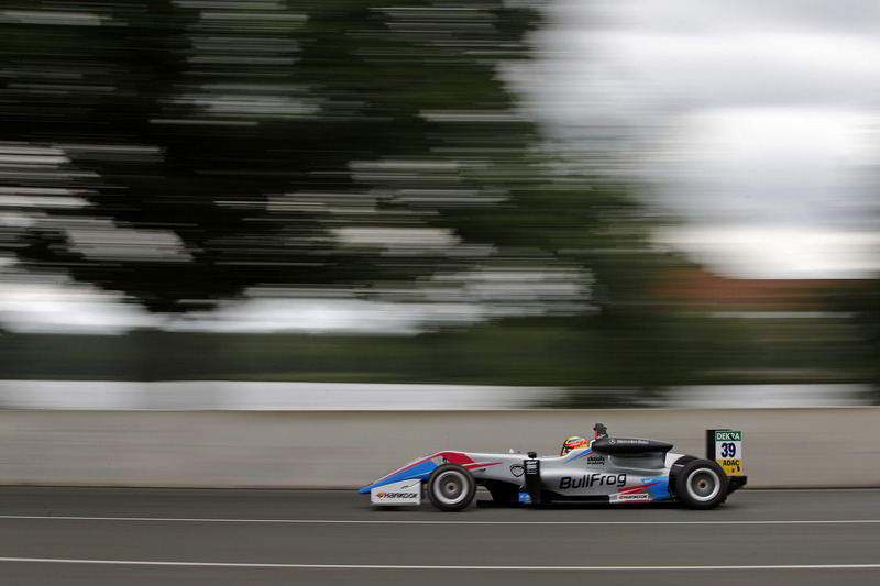 Alex Palou, Hitech Bullfrog GP Dallara F317 - Mercedes-Benz