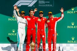 Podium: second place Lewis Hamilton, Mercedes AMG F1, Race winner Sebastian Vettel, Ferrari, third place Kimi Raikkonen, Ferrari