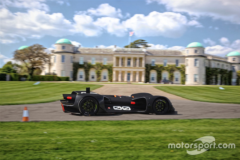 Robocar aan Goodwood House 