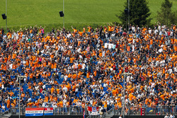 Veel fans voor Max Verstappen, Red Bull Racing