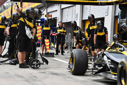 Entraînement aux arrêts chez Renault Sport F1 Team