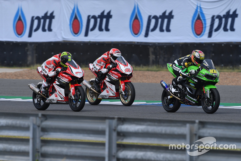 Awhin Sanjaya dan Rheza Danica, Astra Honda Racing Team; AM Fadly, Manual Tech KYT Kawasaki R