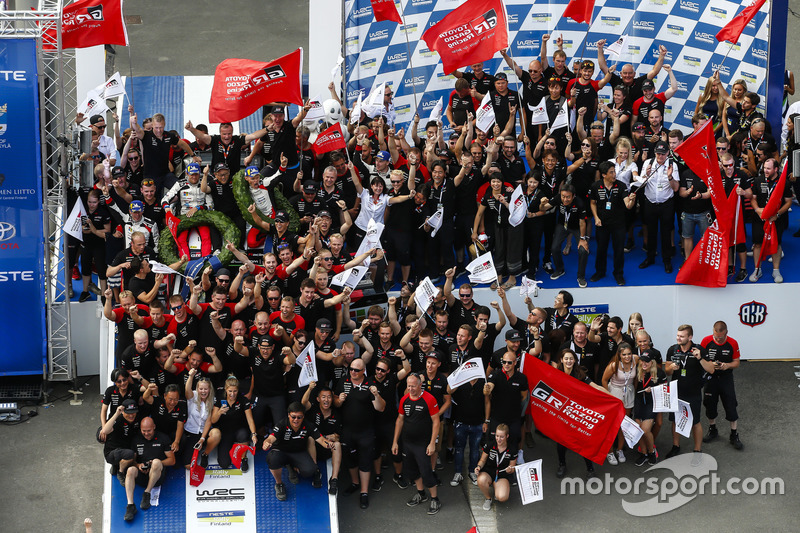 I vincitori Ott Tanak, Martin Järveoja, Toyota Yaris WRC, Toyota Gazoo Racing