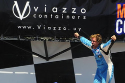 Fernando Etchegorry, Renault Clio Mío celebra