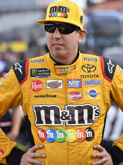 Kyle Busch, Joe Gibbs Racing, Toyota Camry M&M's M&M's Red Nose Day