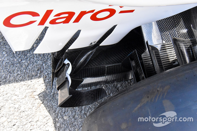 Детали задней части Sauber C37