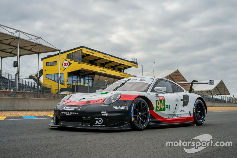 #94 Porsche GT Team Porsche 911 RSR