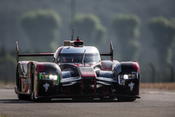 #8 Audi Sport Team Joest Audi R18 e-tron quattro: Lucas di Grassi, Loic Duval, Oliver Jarvis