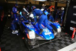 #36 Signatech Alpine A460: Gustavo Menezes, Nicolas Lapierre, Stéphane Richelmi