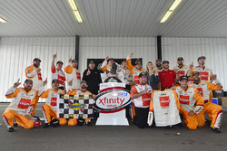 Race winner Kyle Larson, Chip Ganassi Racing Chevrolet