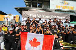 Polesitter: James Hinchcliffe, Schmidt Peterson Motorsports Honda