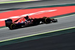 Daniil Kvyat, Scuderia Toro Rosso STR11