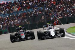 Valtteri Bottas, Williams FW38 voor Jenson Button, McLaren MP4-31