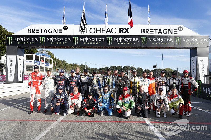 Photo de groupe des pilotes