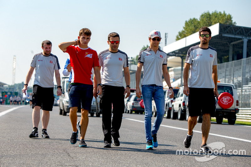 Charles Leclerc, ART Grand Prix walks the track with Esteban Gutierrez and the Haas F1 Team