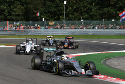 Lewis Hamilton, Mercedes AMG F1 W07 Hybrid