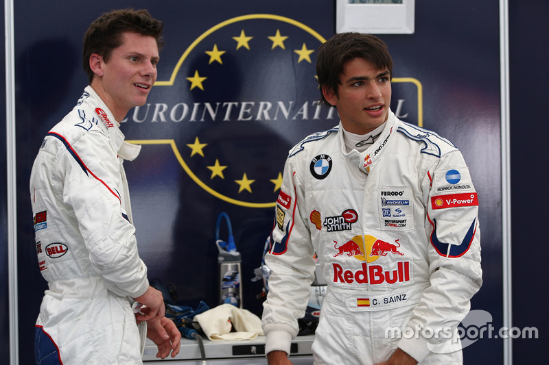 Carlos Sainz Jr., Michael Lewis