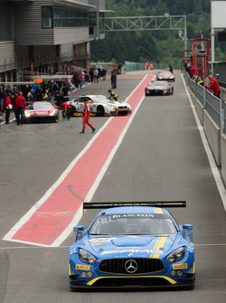 #00 AMG Team Black Falcon Mercedes AMG GT3: Bernd Schneider, Yelmer Buurman, Maro Engel