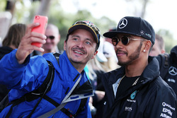 Lewis Hamilton, Mercedes AMG F1 Team with fans