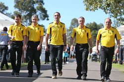 Remi Taffin, Directeur Technique Moteur Renault Sport F1 avec Nick Chester, Directeur Technique Châssis Renault Sport F1 Team, Cyril Abiteboul, Directeur Général Renault Sport F1, Bob Bell, Directeur Technique Renault Sport F1 Team et Frédéric Vasseur, Directeur de la Compétition Renault Sport F1 Team