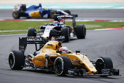 Kevin Magnussen, Renault Sport F1 Team RS16