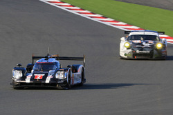 #2 Porsche Team Porsche 919 Hybrid: Romain Dumas, Neel Jani, Marc Lieb