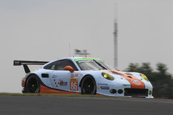 #86 Gulf Racing Porsche 911 RSR: Michael Wainwright, Adam Carroll, Ben Barker
