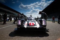 #1 Porsche Team Porsche 919 Hybrid: Timo Bernhard, Mark Webber, Brendon Hartley