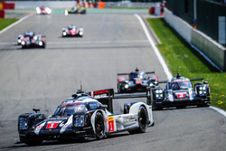 #1 Porsche Team Porsche 919 Hybrid: Timo Bernhard, Mark Webber, Brendon Hartley